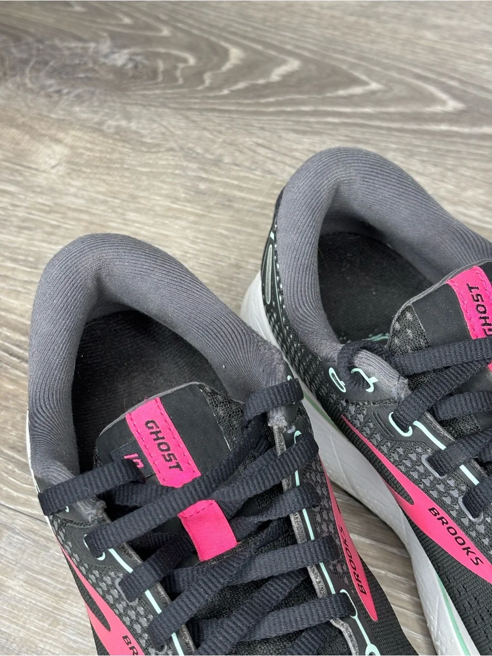 Brooks Ghost 14 Women's Size 8.5 B (Medium) Running Shoes Black Excellent
